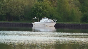 Wooden Cabin Cruiser Canal Boat not your normal cruiser 25 ft