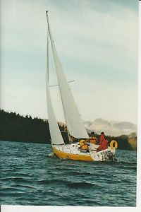 BENETEAU FIRST 211 LIFTING  KEEL SAILING BOAT WITH TRAILER,  GOOD CONDITION