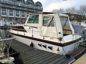 Motor boat Pigrim Princess 30foot