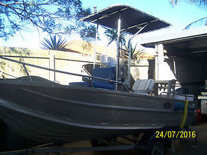 Clark 4.6m Centre Console Tinny with Yamaha 50hp Four Stroke 2002 Model