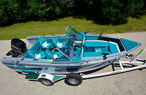 1993 Lund Tyee 1850 Fish n' Ski SHOWS LIKE A 1 YEAR OLD BOAT. ITS MINT!!