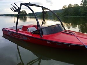 1997 MOOMBA BOOMERANG