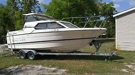 1997 Bayliner 2452 Cabin Cruiser