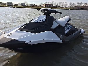 2015 Seadoo Spark HO 90HP 2UP With Trailer Exc Cond Only 30Hours Use!