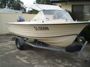 boat runabout cruise craft rogue fibreglass 14ft with 2006 yamaha 60hp excellent