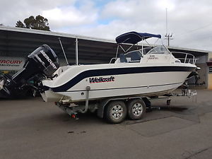 FISHING BOAT WELLCRAFT 24ft