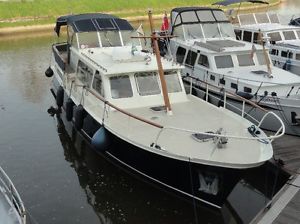 motor boat Classic motor boat cruiser