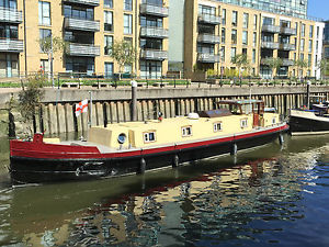 Luxe Motor Dutch Barge 3 bedroom floating home on London residential mooring