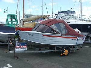 Quintrex Estuary Angler fishing boat, Day boat, Speed boat