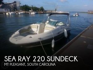 2007 Sea Ray 220 Sundeck