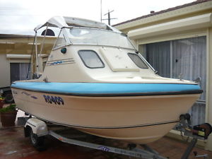 boat fibreglass 4.5 mtrs 1986 novacraft