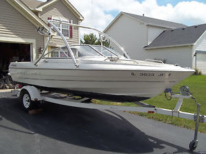 1999 Bayliner 1950 W/ Wakeboard Tower