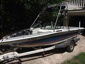 supra wakeboarding boat