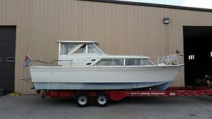 31' Chris Craft Commander 1974