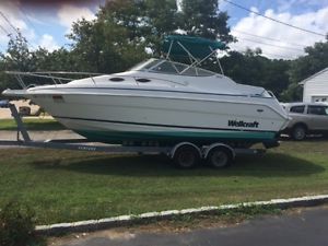 1998 Wellcraft 240 SE