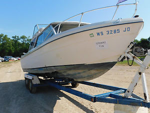 1979 Bayliner Saratoga 2550