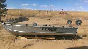 2004 Lowe 12' Aluminum Boat