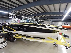 2015 MASTERCRAFT x10