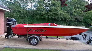 RING 18 POWER BOAT 150 HP XR2 ENGINE, TRAILER, (COMPLETE OUTFIT) SPEEDBOAT