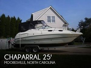 2002 Chaparral Signature 260 Used