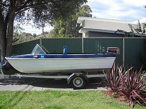 RENOVATED 4.2M FIBREGLASS BOAT AND TRAILER