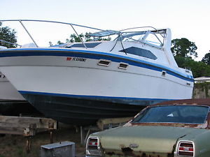 1988 Bayliner  Cruisers