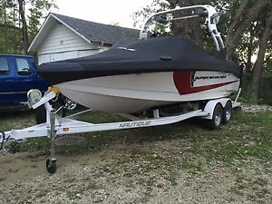 2014 Nautique 210 SUPER AIR