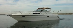 Cranchi 32 Cruiser Volvo Diesel Italian Power Boat Twin Cabin very fast