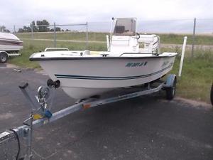 2002 Key Largo 173 Center Console