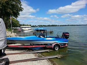 RARE! 88' Eliminator Liberty W/98' Evinrude Vindicator 200HP Turn key!NO RESERVE