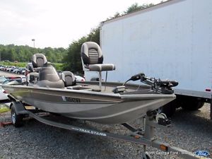 2004 Bass Tracker PT 175 Used