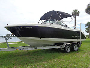 2014 Robalo R227