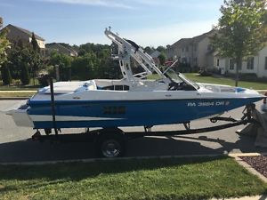 2014 Malibu Axis Wake Research A20 with Surf Gate. **No Reserve**