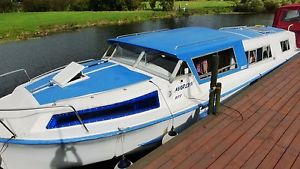 wide beam river cruiser boat norfolk broads bourne 40Ft