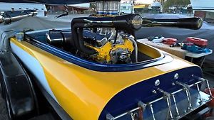 1965 HALLETT V-DRIVE BOAT