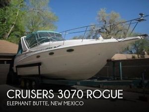 1994 Cruisers Yachts 3070 Rogue