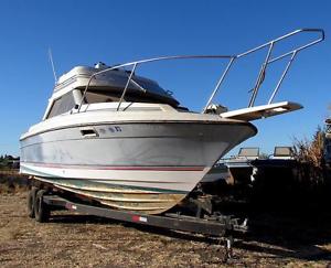 1986 Bayliner Trophy 25 ft