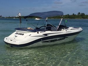 2000 Sea Doo Challenger 2000