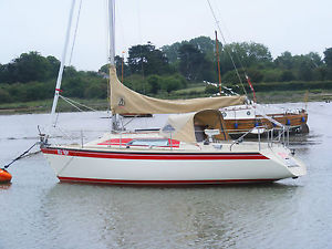 Dehler 25 Trailer Sailer Racing/ Cruising Yacht on Twin Axle Road Trailer. V.G.C