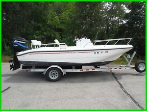 2000 Boston Whaler 18' Dauntless