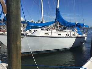 1980 Sailboat Hunter Cutter  37 FT