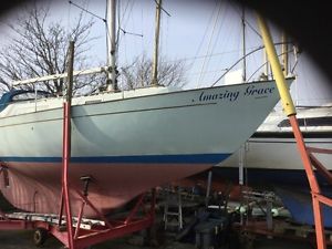 Halmatic 30 Long Keel Sailing Boat