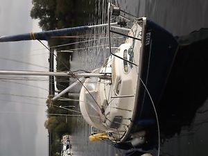 CORRIBEE MK 111  YACHT  CRUISING SAILING  BOAT  YAMAHA OUTBOARD  NORFOLK BROADS