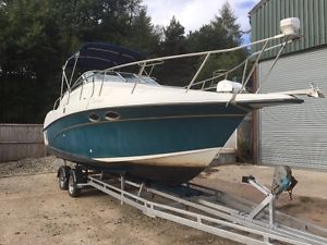 power boat/crownline/engine/trailer/inboard/motor/speedboat/boat/covers/seats