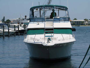 1994 Sea Ray 440 express bridge