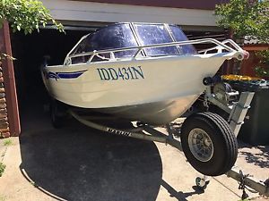 Stessco Skipper 4.2 40hp Yamaha 4 stroke fishing boat runabout