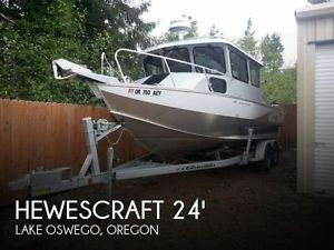 2014 Hewescraft 240 Pacific Cruiser