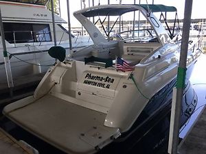 2002 Regal 3260 Commodore - Fresh water, MerCruiser, Generator, Low hours, AC