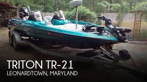 2001 Triton TR-21 Used