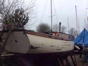 Deben 4 tonner, wooden sailing boat, winter project